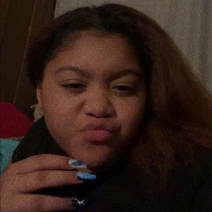 Meet your Posher, Leyla